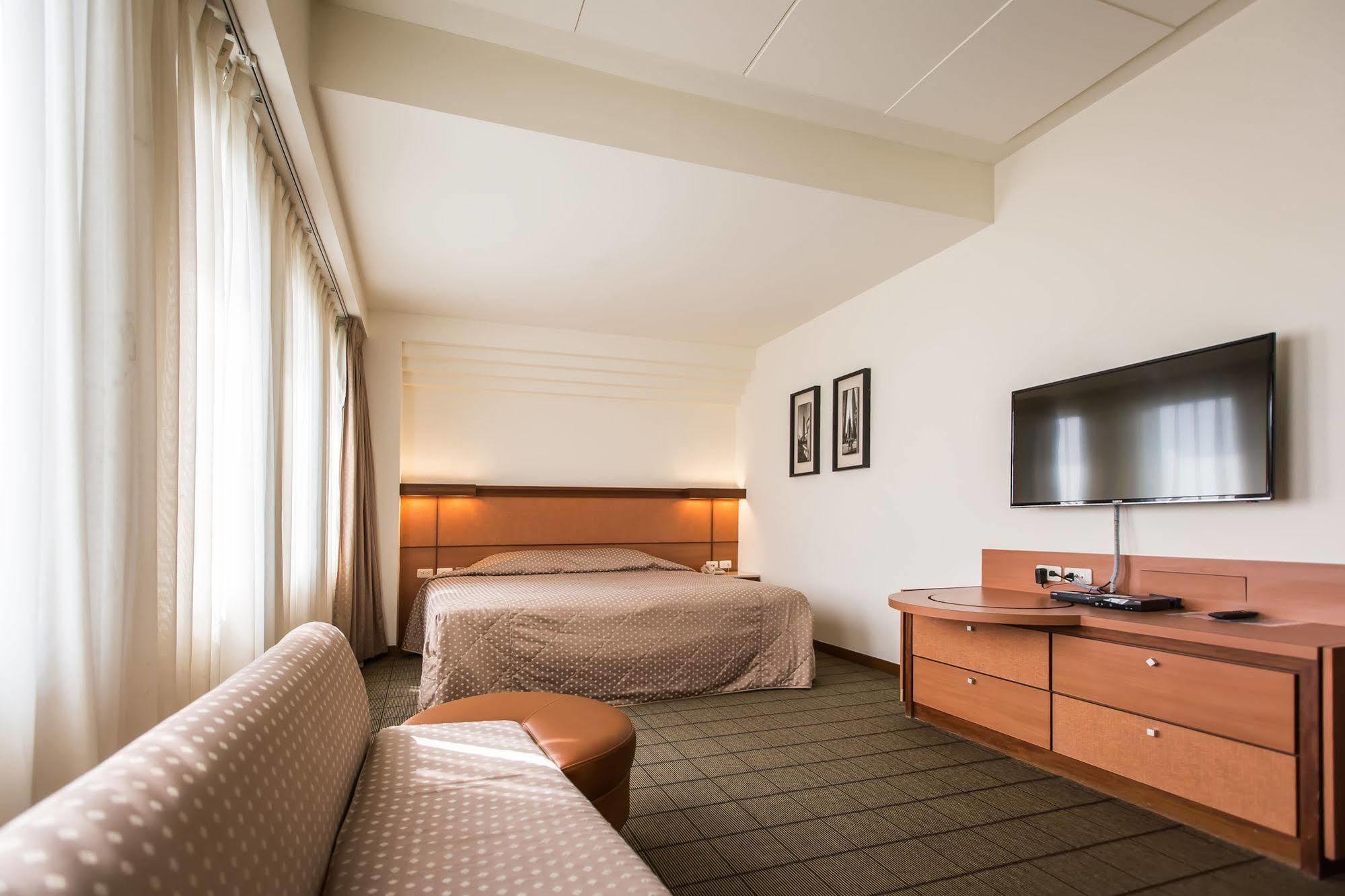 Yhc Hotel Đài Nam Ngoại thất bức ảnh