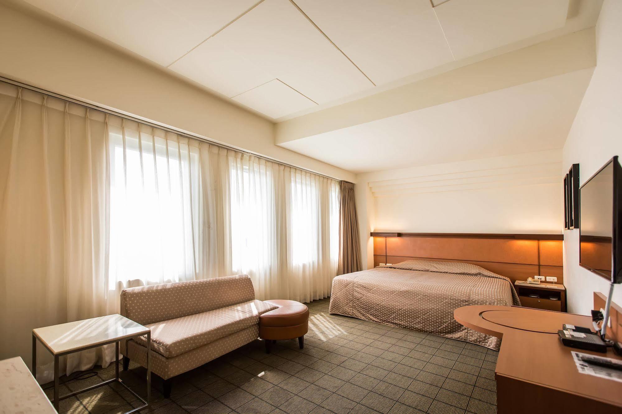 Yhc Hotel Đài Nam Ngoại thất bức ảnh